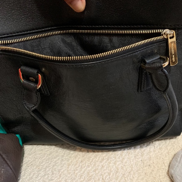 MK ASTRID Leather Satchel - Picture 4 of 7